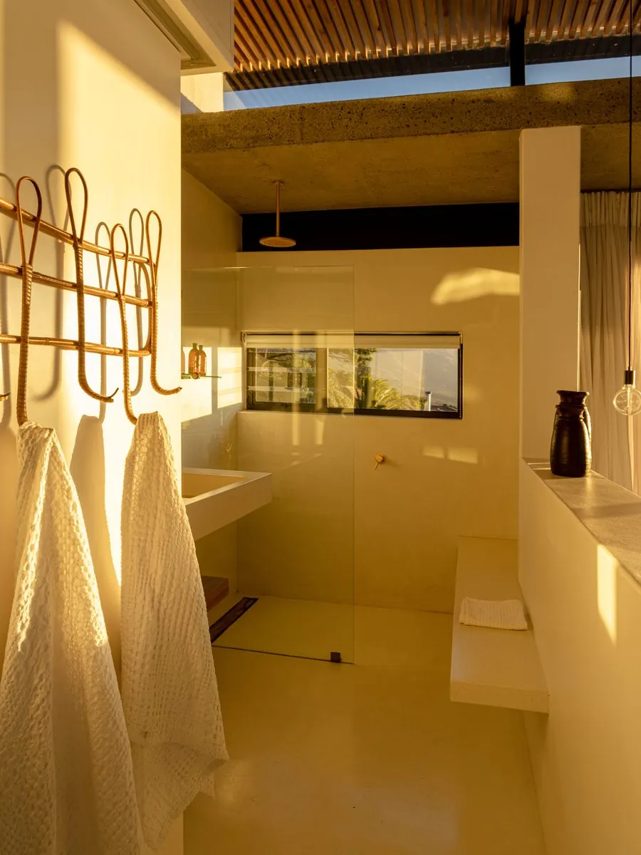 Towels, and the light on the wall